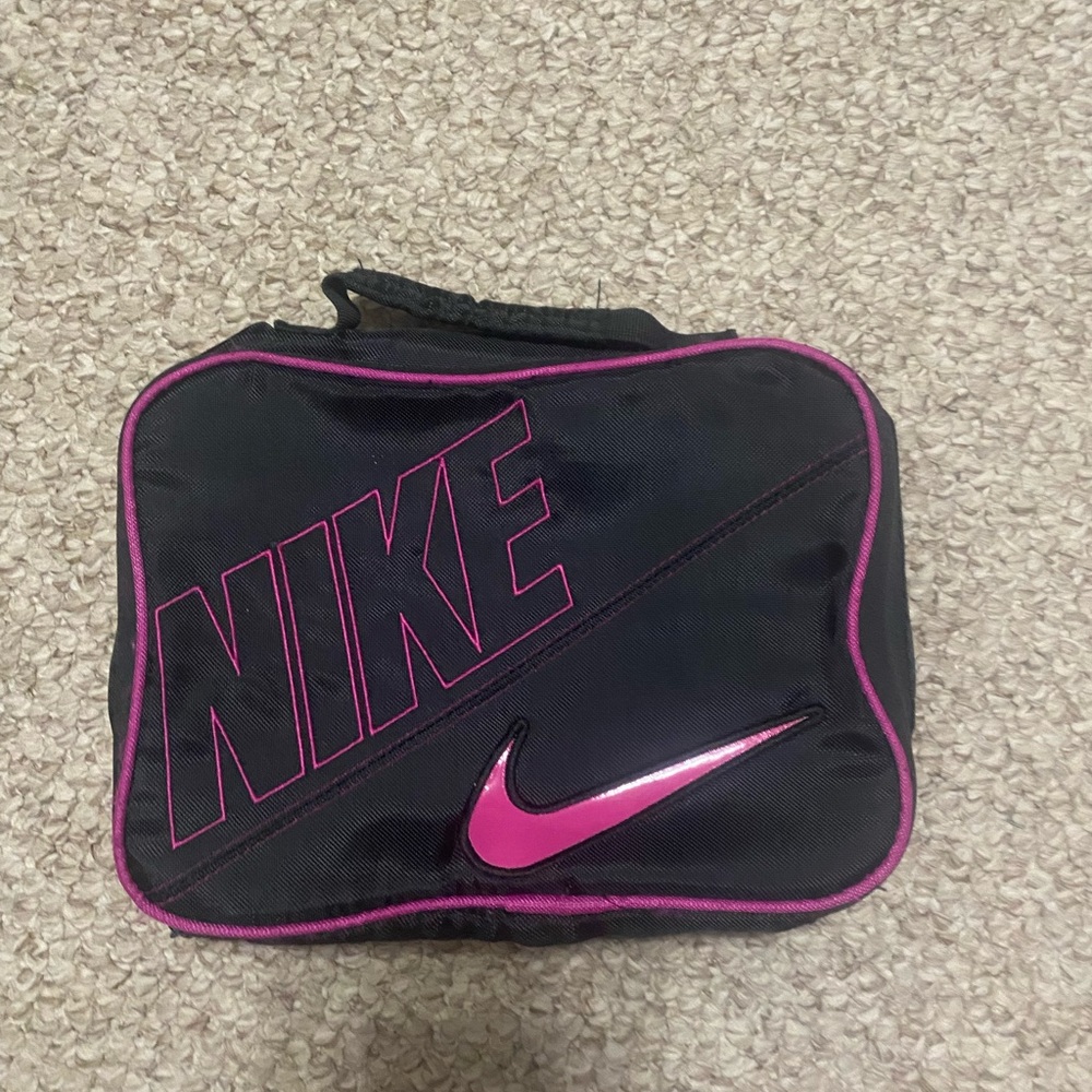 Nike lunchbox